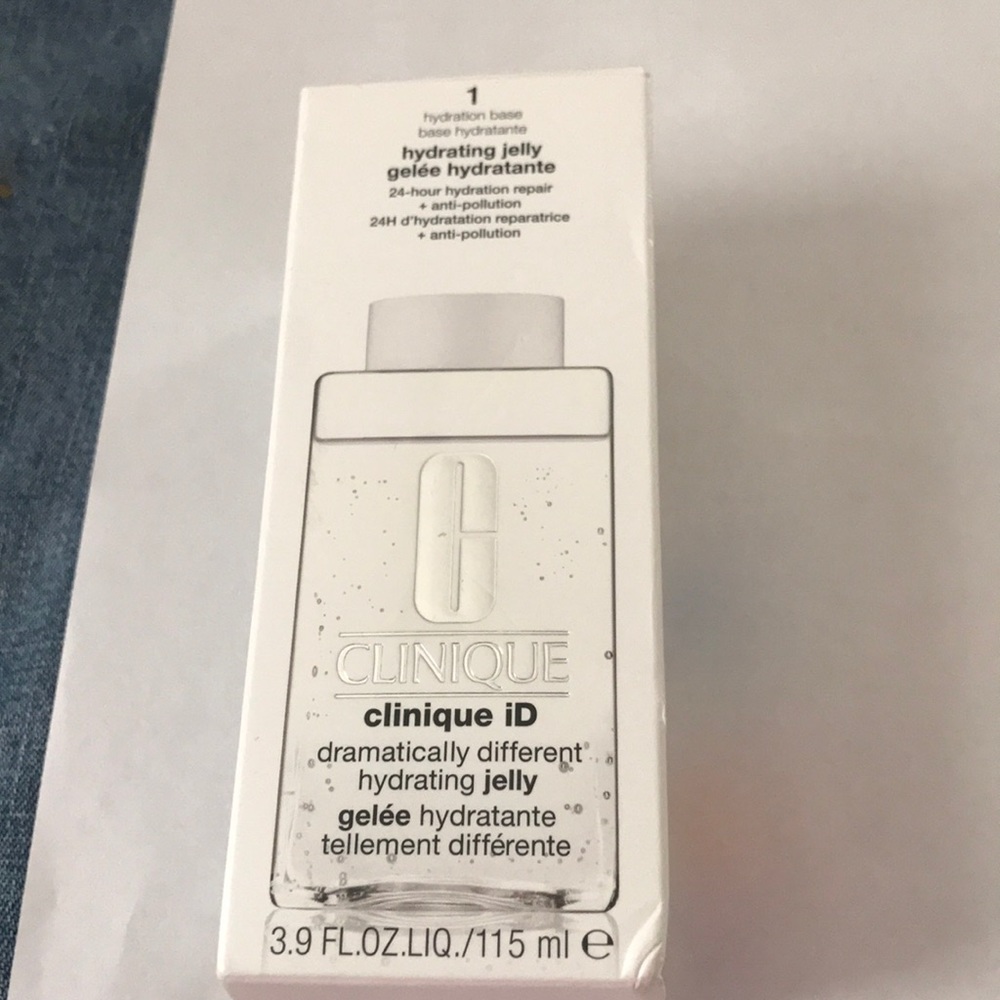 Clinique Dramatically Different hydrating jelly